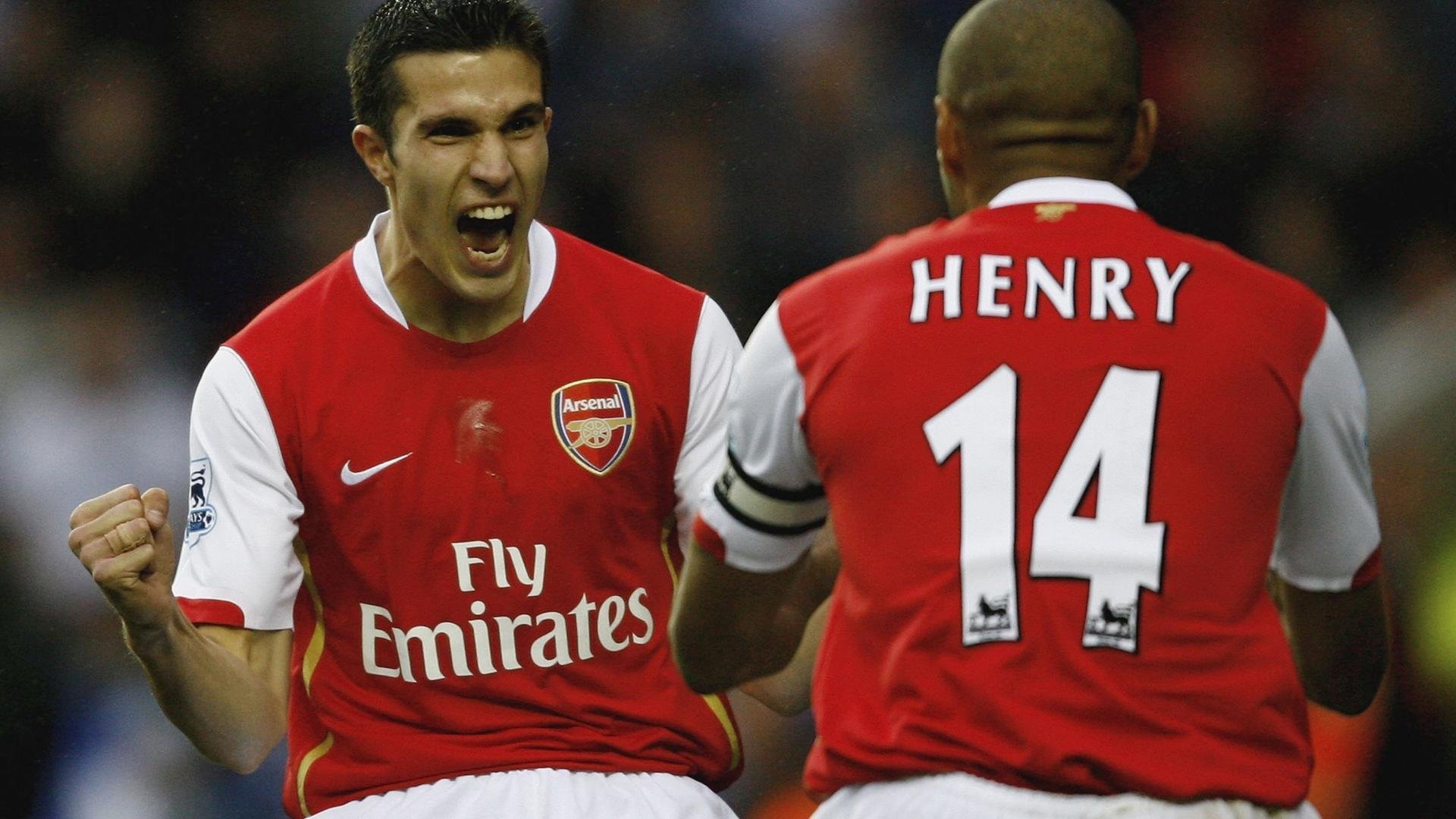 电竞选手的训练日常:高强度训练与心理调节,电竞选手的训练内容